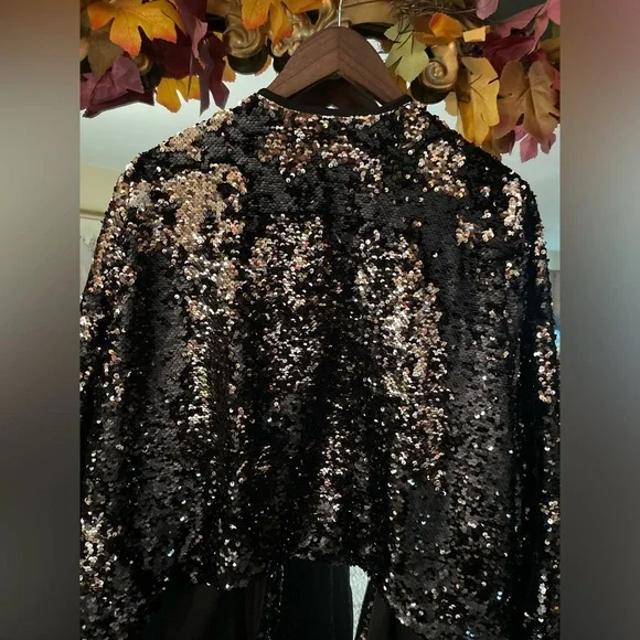 Torrid Runway Collection Sequin Gold and Black Kimono Short Jacket - Picture 7 of 10
